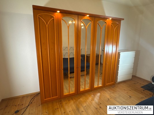 Fünftüriger Kleiderschrank mit Spiegel + Beleuchtung 250x230x58cm
