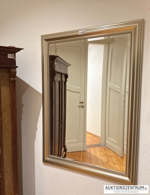 Eleganter Wandspiegel mit profiliertem Rahmen, Champagner-farben, 94x130