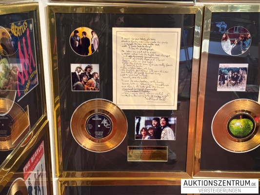 The Beatles Gold Award Display Nr.1 Hits: A Day In My Life, Parlophone Vinyl