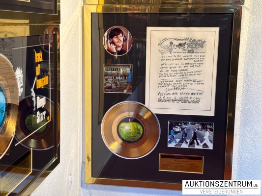 The Beatles Gold Award Display + Songtext: Octopus's Garden, Apple Vinyl