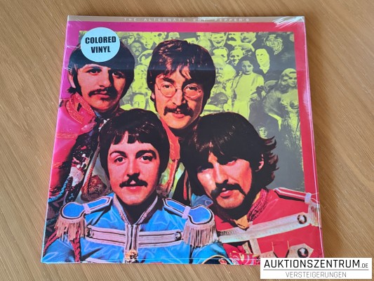 The Beatles Sgt. Peppers Lonely Hearts Club Band 354/1000 Unofficial Release Colored Vinyl Double LP Limited Edition