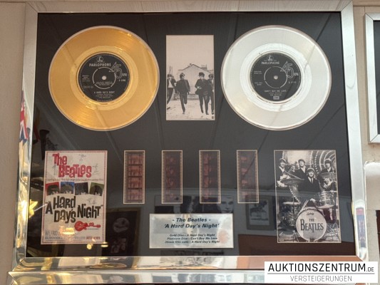 The Beatles Gold & Platin Disc/Vinyl Award Display, Film Cell - A Hard Day's Night / Can't Buy Me Love