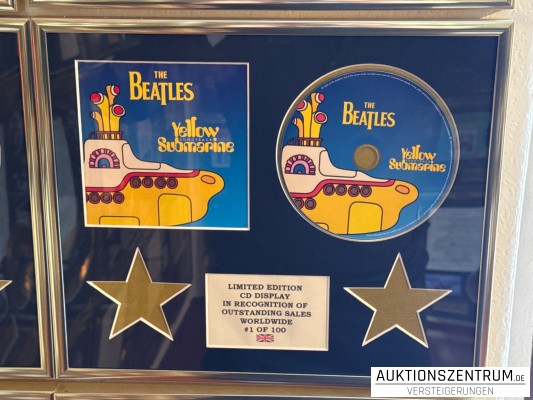 The Beatles CD Display 1/100 - Yellow Submarine Limited Edition