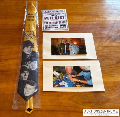 Pete Best Autograph on Beatles Tie (Krawatte)