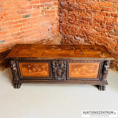 Antike Italien Cassone Truhe, Nussbaum m. Intarsien & Schnitzereien