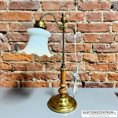 Messing Tisch-Leuchte/Lampe mit Glas­schirm, AKA 990 VEB Wohnraumleuchten Berlin