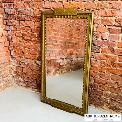 Antiker großer vergoldeter Wandspiegel im klassizistischen Stil 70*126 cm